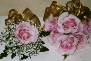 CORSAGES, PINK ROSES